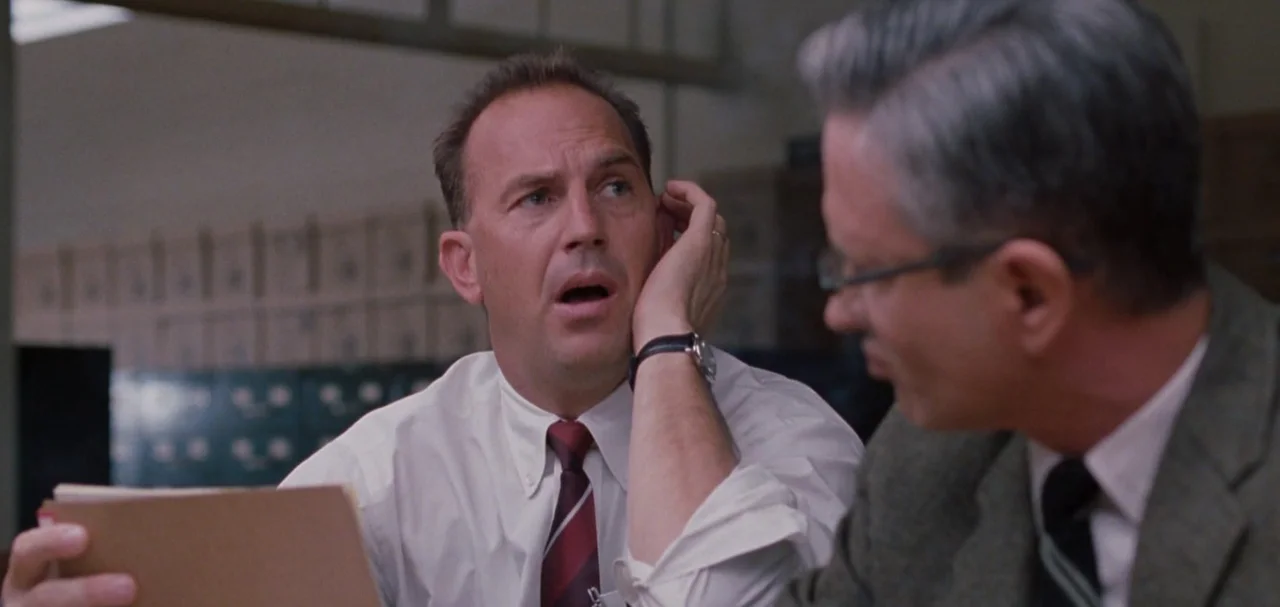 Thirteen Days (2000) — movie still #4